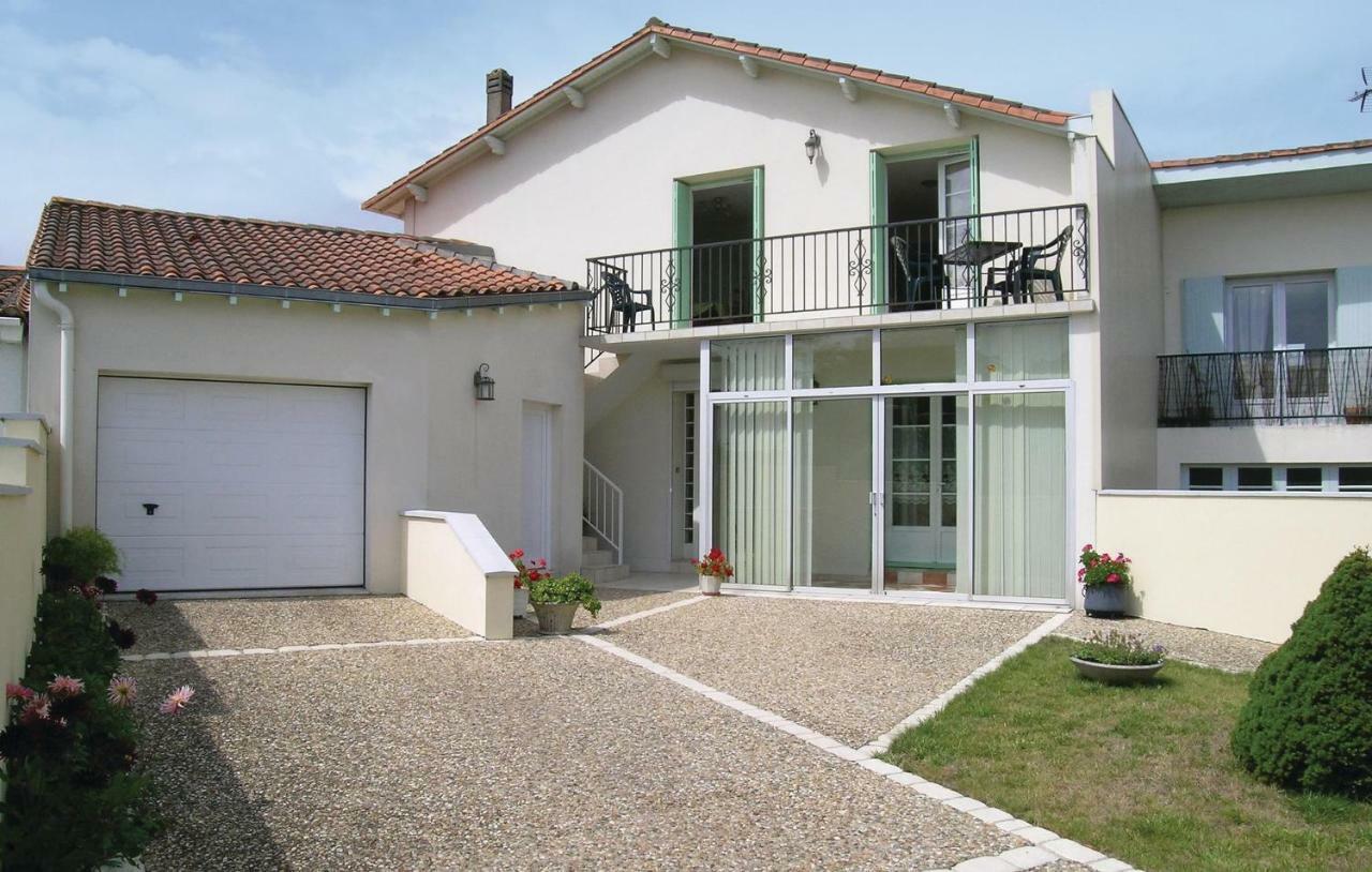 Amazing Apartment In Vaux Sur Mer With Wifi Exterior foto